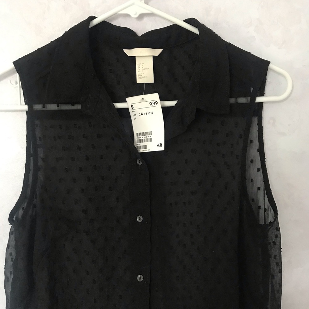 Black H&M tank